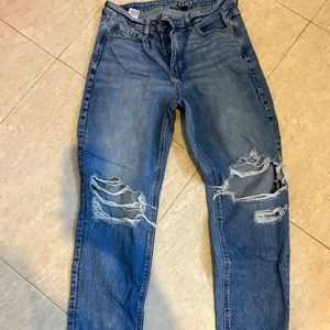 AE strigid ripped mom jeans
